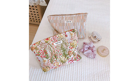 Small toiletry cosmetic bag