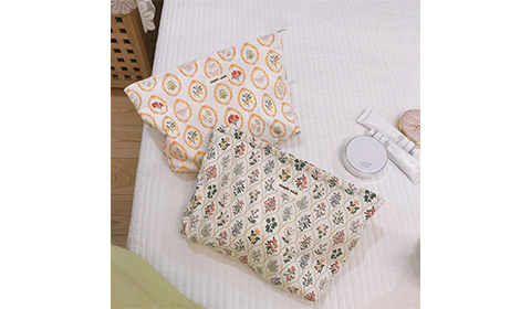 Korean styles Canvas floral Makeup Zipper Pouch Large Capacity Travel Organizer for Girls Cosmetic Bag