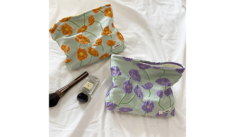 New Customized logo Eco-friendly Cosmetic Bag Cotton Makeup Bag Flower Organic Quilting Makeup Bag