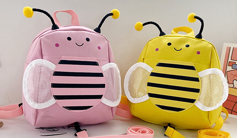 卸売かわいいミツバチ就学前のバックパック熱い販売ミニビーバックパック抗失われた漫画かわいい動物子供カスタマイズされたロゴ